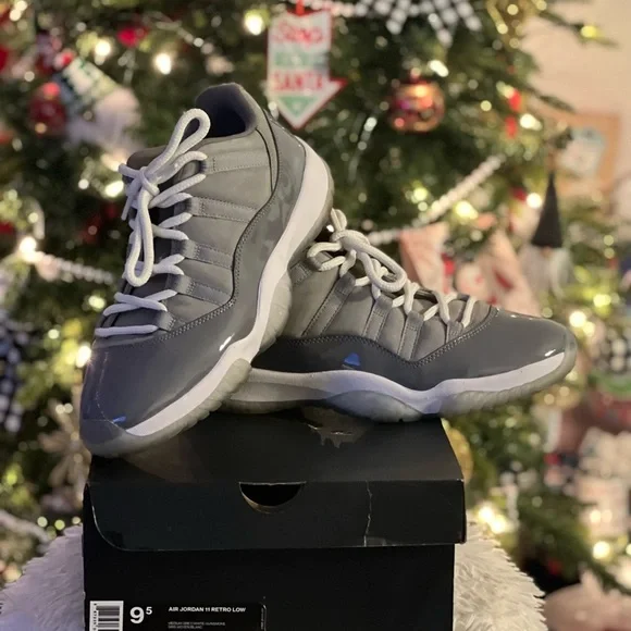 Jordan 11 retro low - Cool Grey - Picture 2 of 2